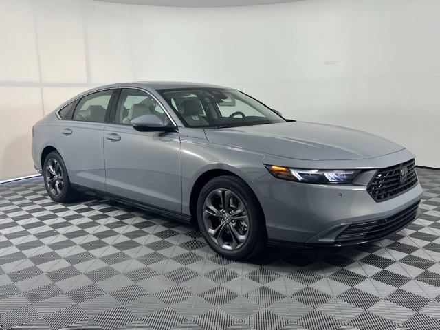 2025 Honda Accord Hybrid EX-L's photo