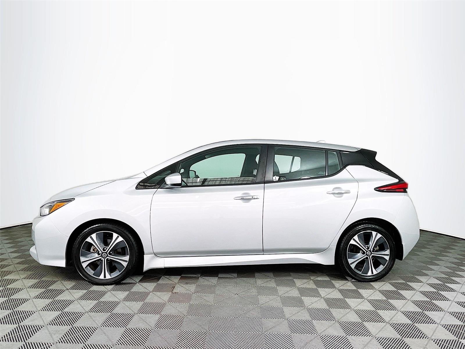 2021 Nissan Leaf SV photo 4