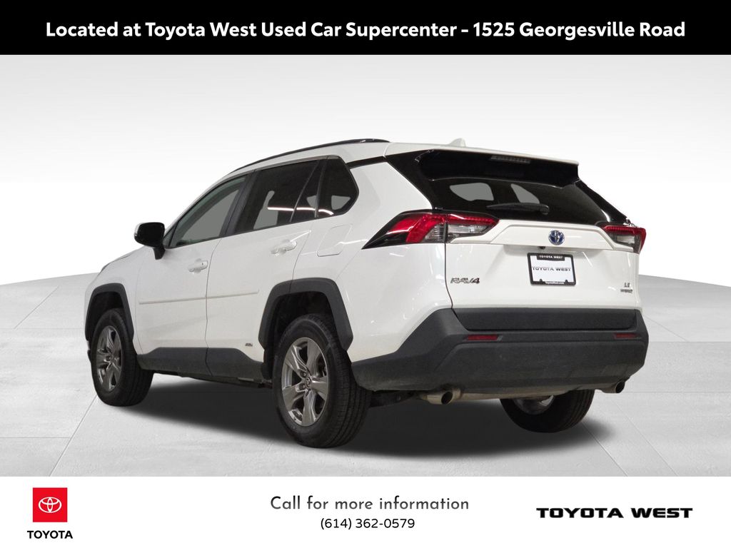 2024 Toyota RAV4 Hybrid LE photo 6