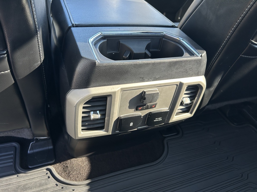 2018 Ford F-150 Lariat photo 26
