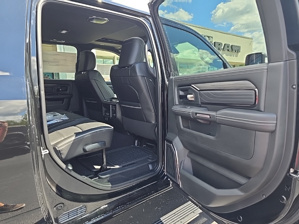 2026 Ram 2500 Limited photo 18