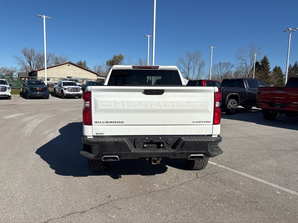 2021 Chevrolet Silverado 1500 Custom Trail Boss photo 4