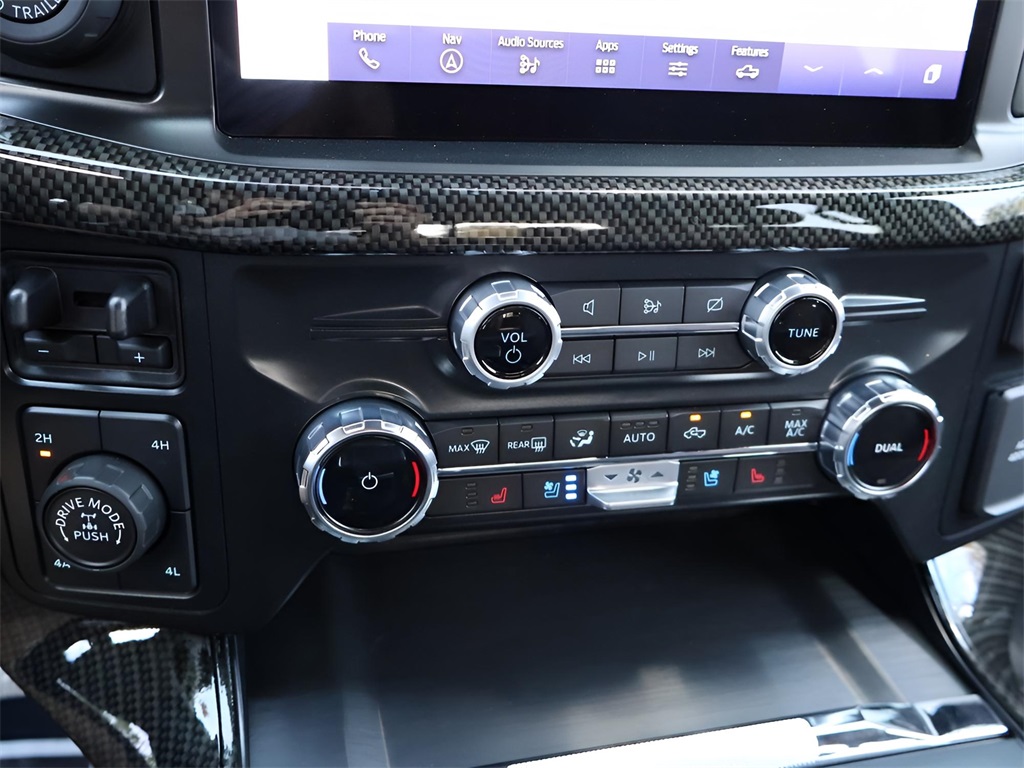 2023 Ford F-150 Lariat photo 24