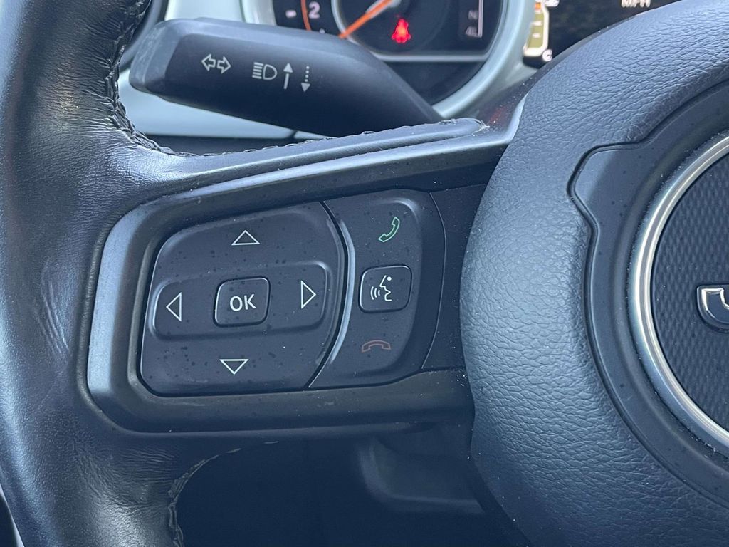2021 Jeep Gladiator Sport photo 27