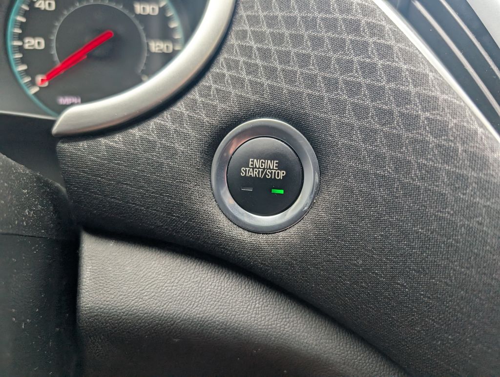 2023 Chevrolet Malibu 1LT photo 16