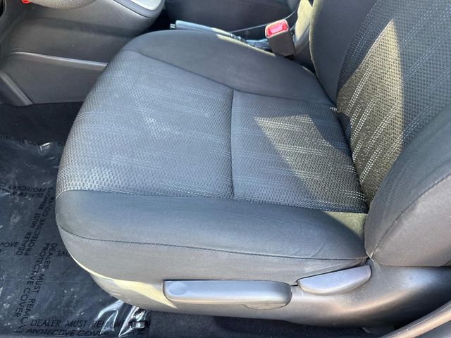 2012 Toyota Corolla Matrix L 4WD photo 21