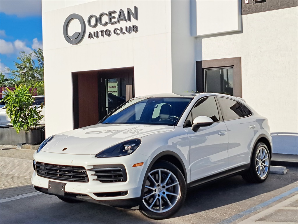 2023 Porsche Cayenne Coup Base's photo