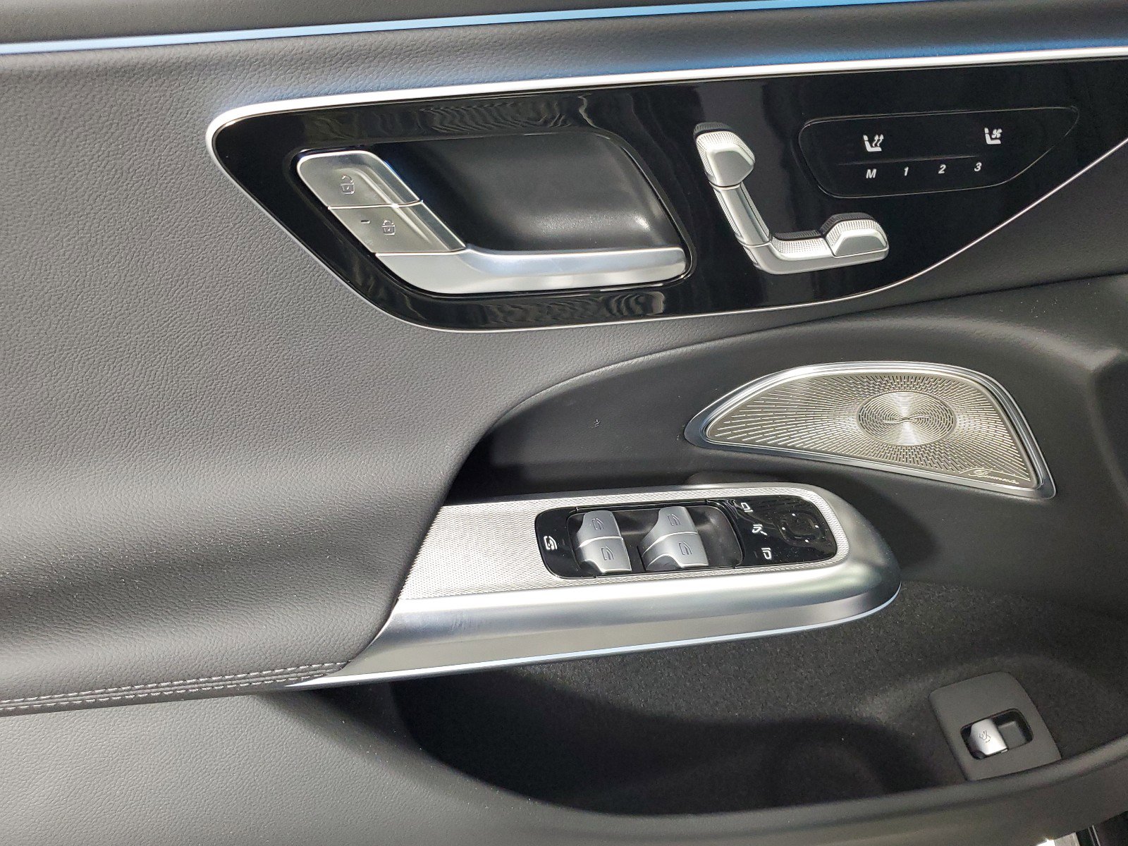 2025 Mercedes Benz E 450 4MATIC photo 17