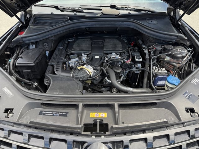 2015 Mercedes Benz ML 350 photo 20