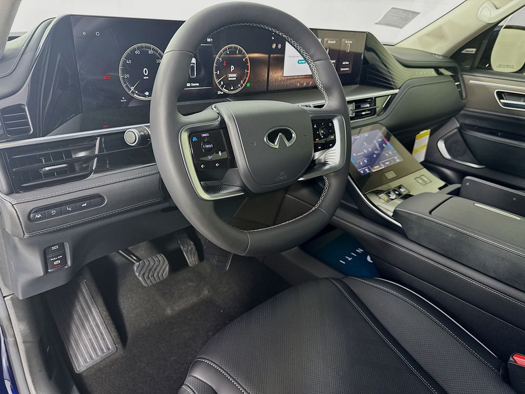 2025 Infiniti QX80 Luxe photo 8