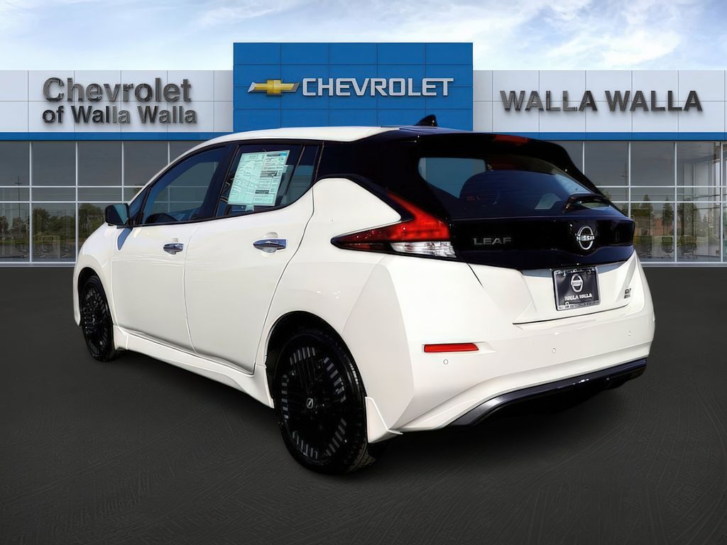 2025 Nissan Leaf SV Plus photo 3