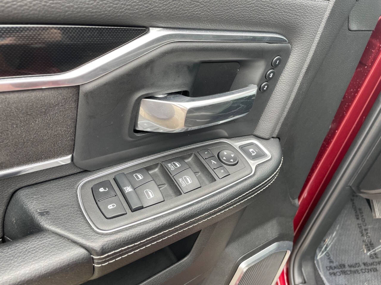 2022 Ram 2500 Laramie photo 12