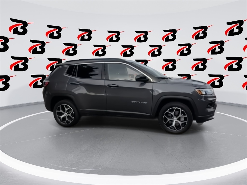 2024 Jeep Compass Limited photo 2