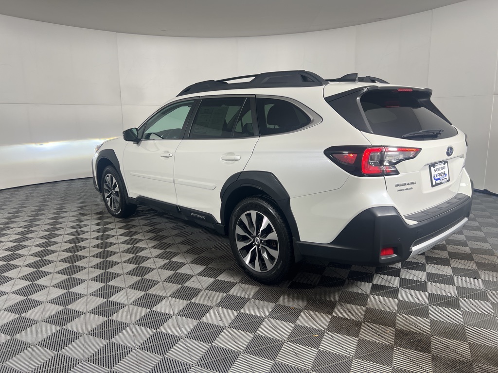2023 Subaru Outback Limited photo 24