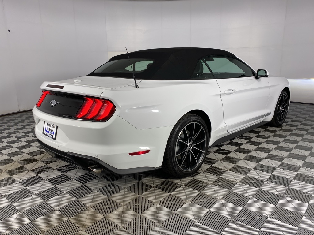2022 Ford Mustang EcoBoost Premium photo 20
