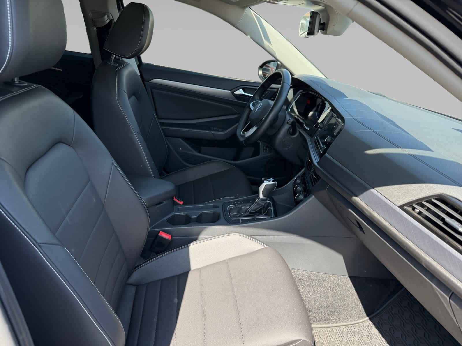 2023 Volkswagen Jetta SE photo 15