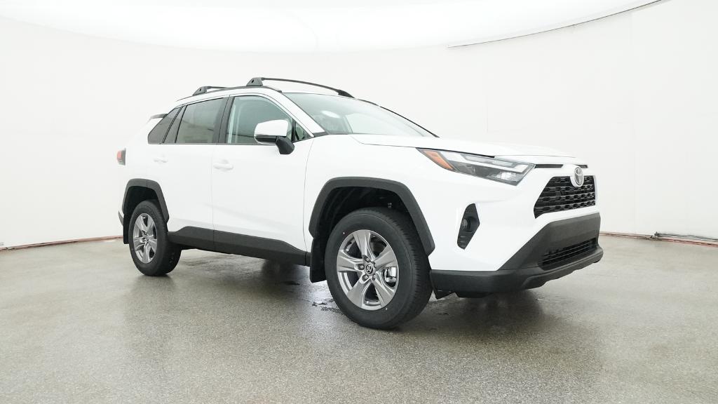 2025 Toyota RAV4 XLE photo 30