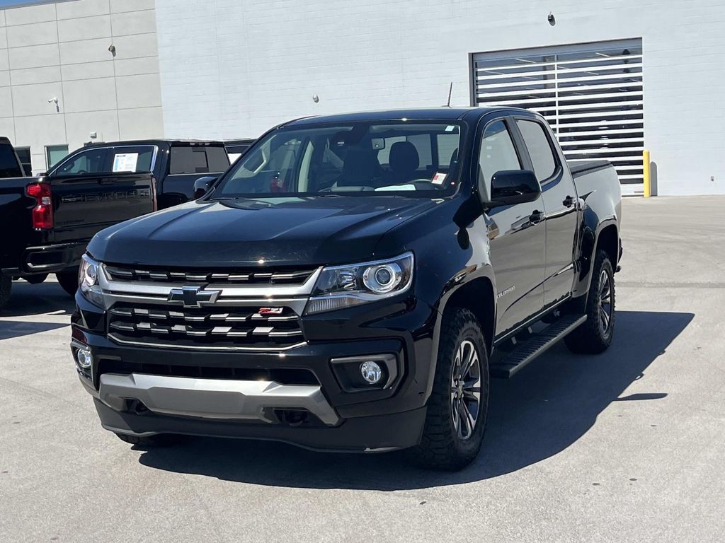 2022 Chevrolet Colorado Z71 photo 3