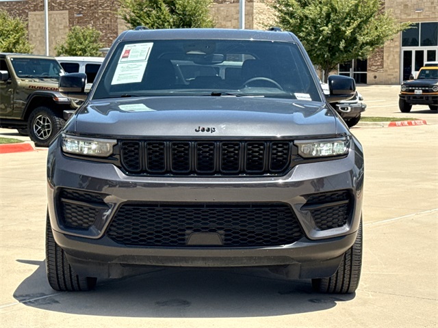 2024 Jeep Grand Cherokee Laredo Altitude X photo 2