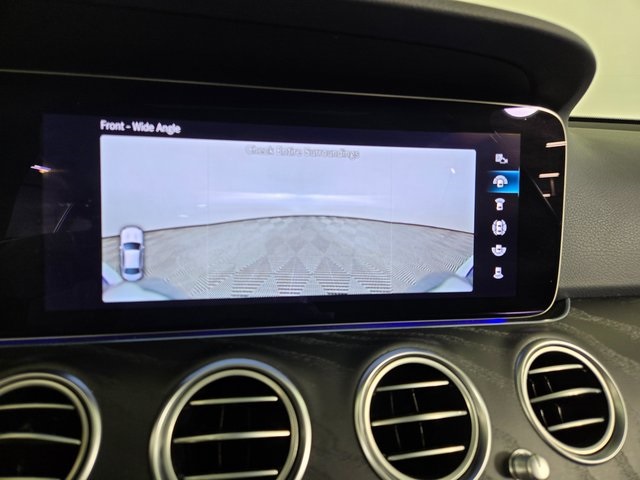 2022 Mercedes Benz E 4MATIC photo 33