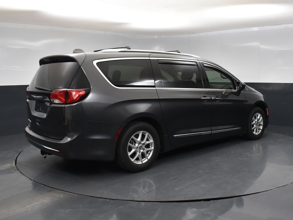 Used 2020 Chrysler Pacifica Touring L with VIN 2C4RC1BG1LR157657 for sale in McPherson, KS