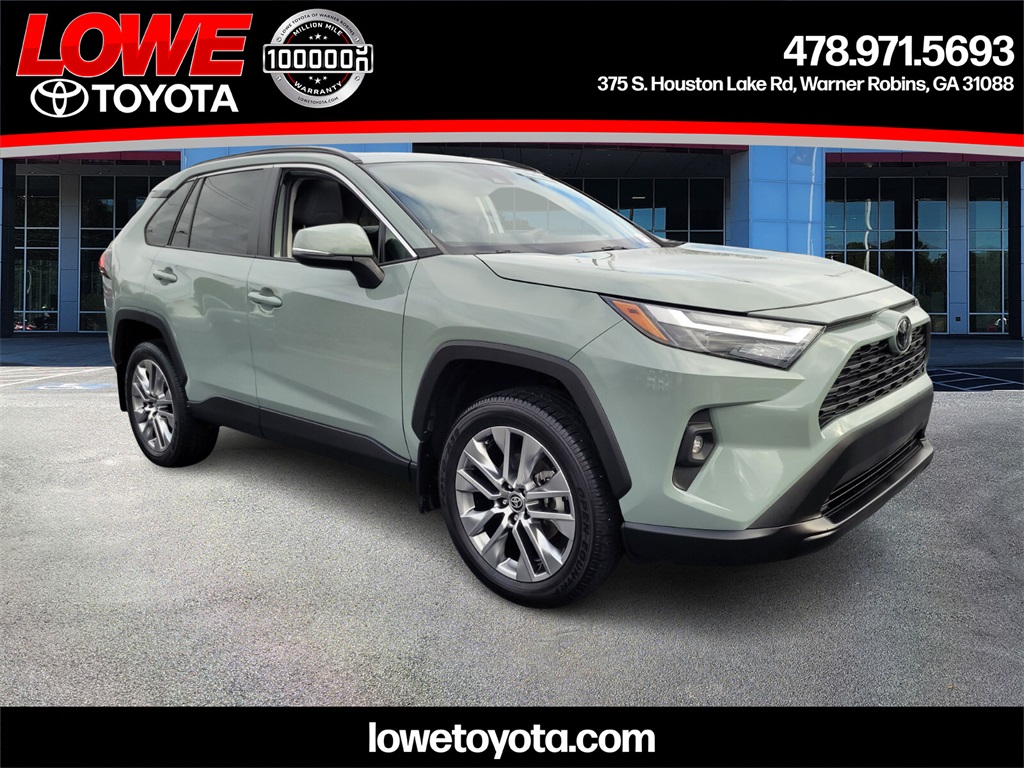 2023 Toyota RAV4 XLE Premium's photo