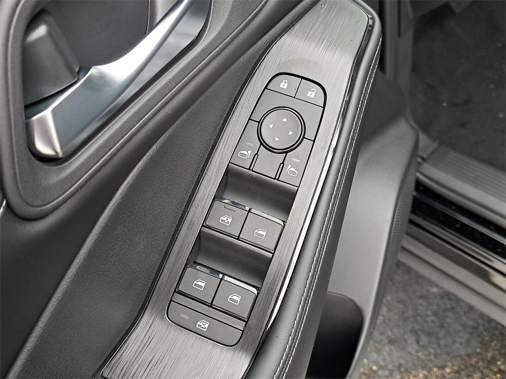 2026 Nissan Rogue SV photo 20