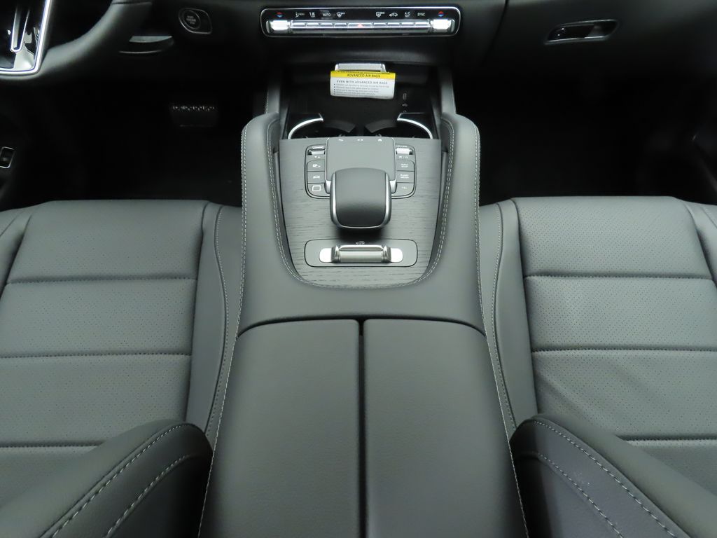 2025 Mercedes Benz GLS 450 4MATIC photo 16