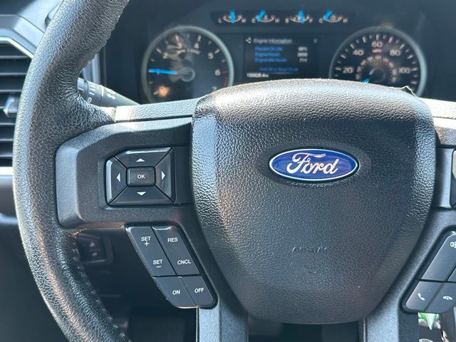 2016 Ford F-150 XLT photo 20
