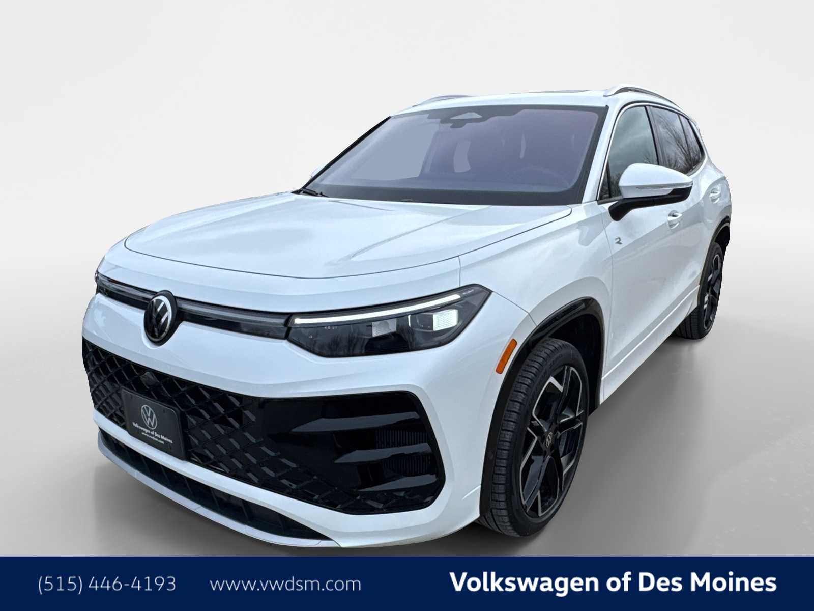 2026 Volkswagen Tiguan SEL R-LINE TURBO's photo