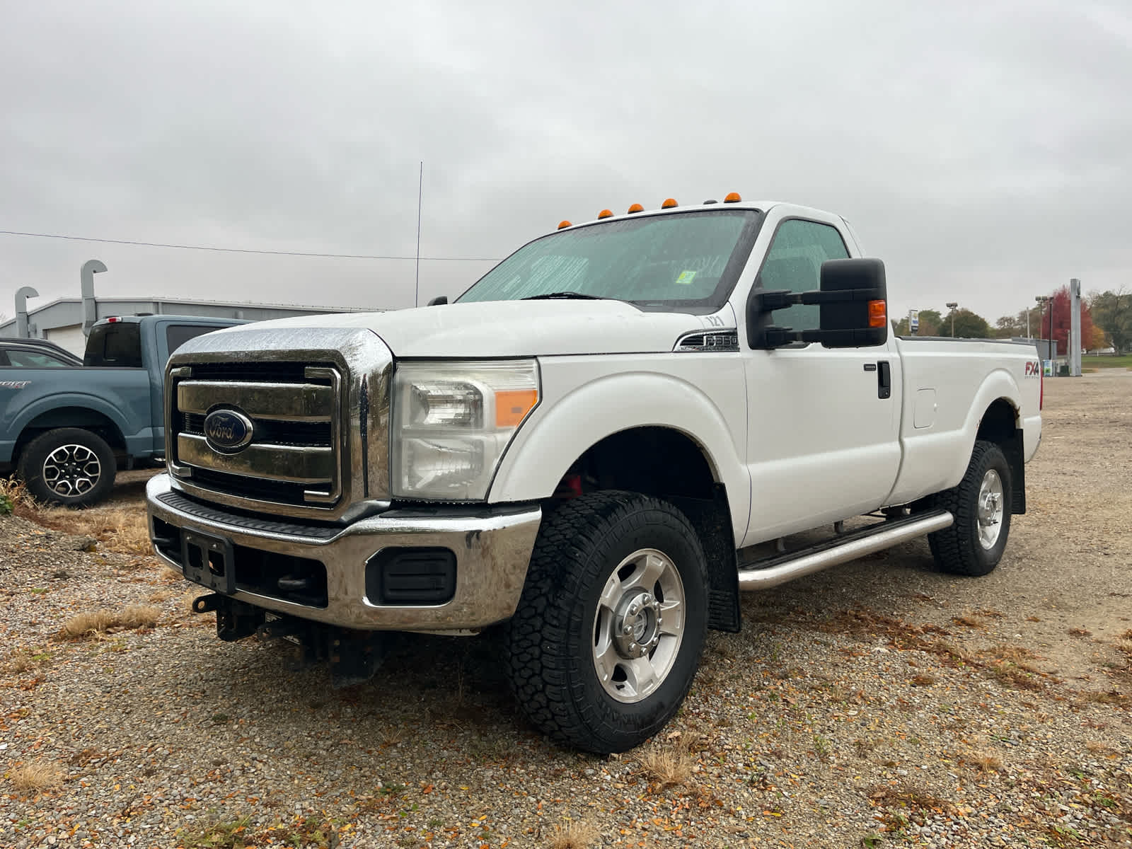 2015 Ford F-350 XLT photo 2