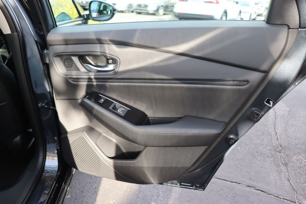 2025 Honda Accord Touring photo 14