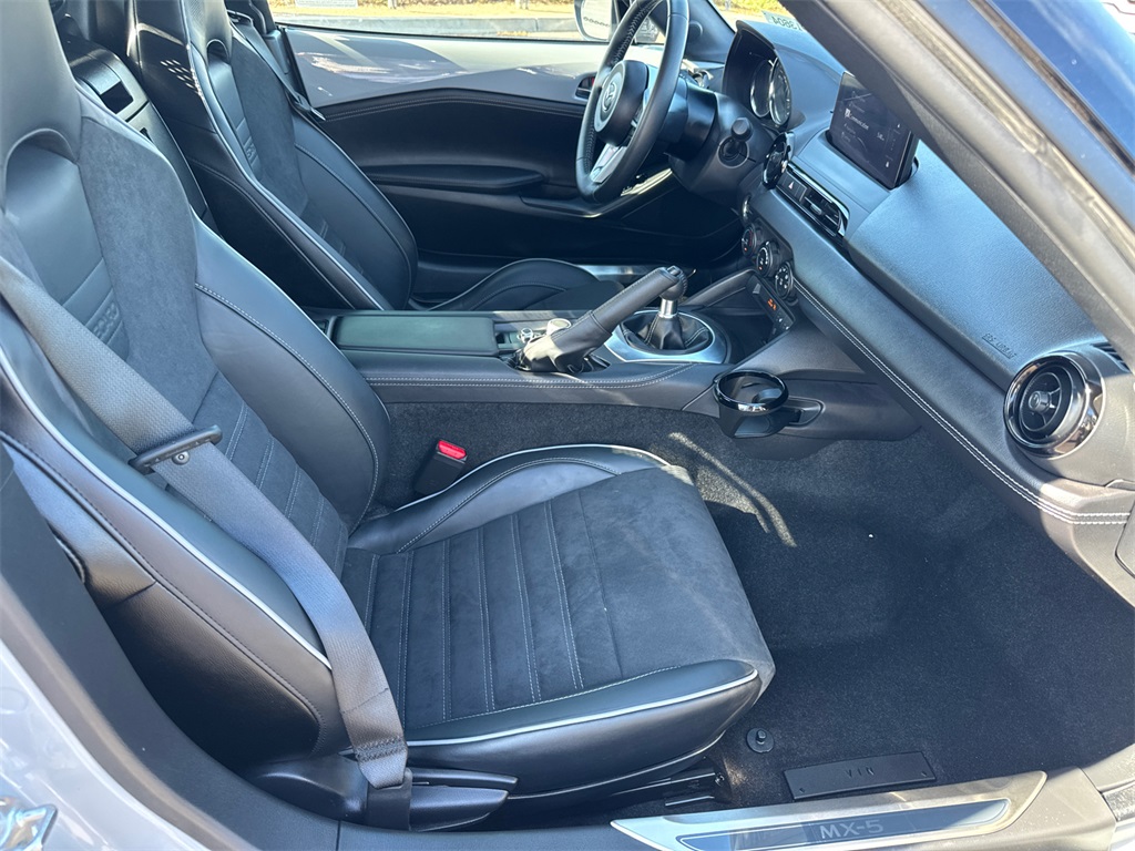 2024 Mazda MX-5 Miata Miata photo 12