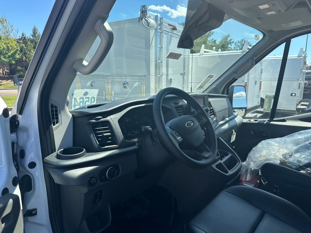 2025 Ford Transit Chassis Cutaway photo 13