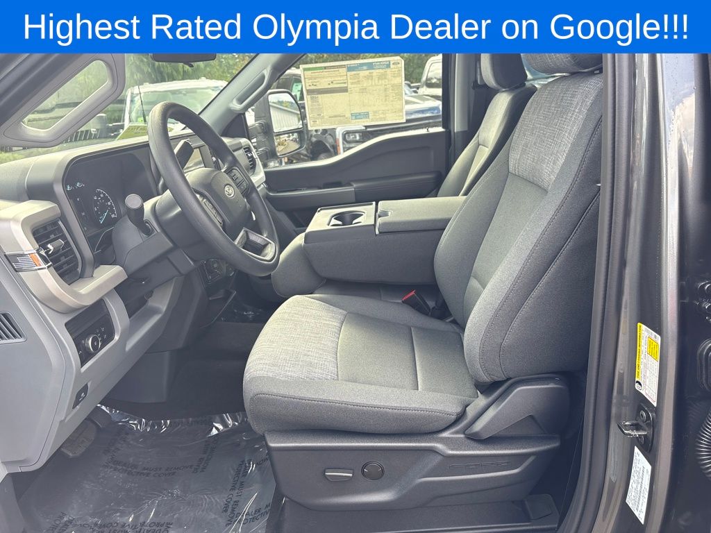 2026 Ford F-350 photo 3