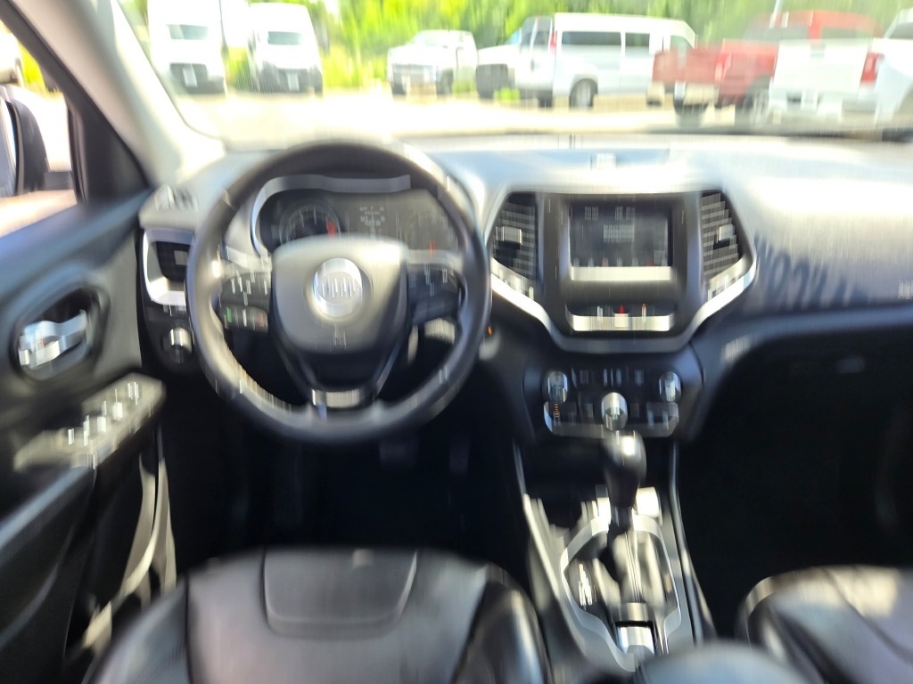 2021 Jeep Cherokee Altitude photo 12
