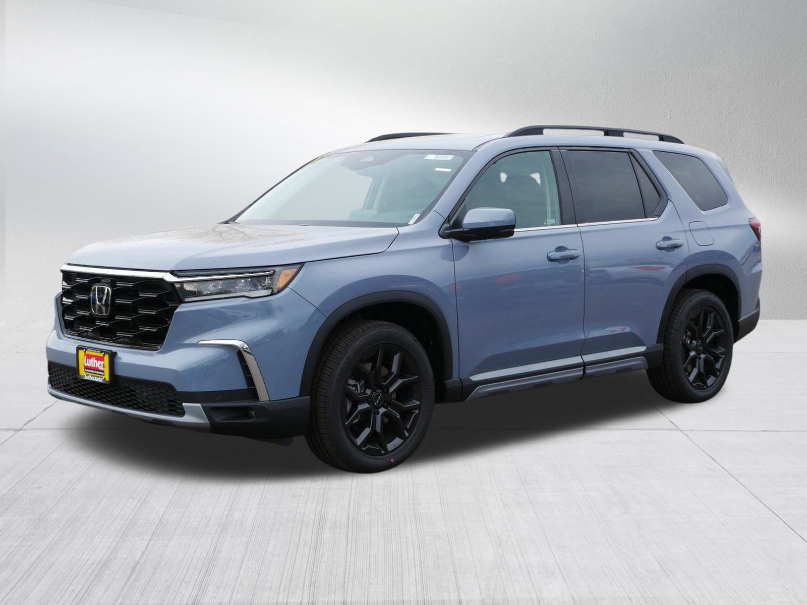 2025 Honda Pilot Touring photo 3