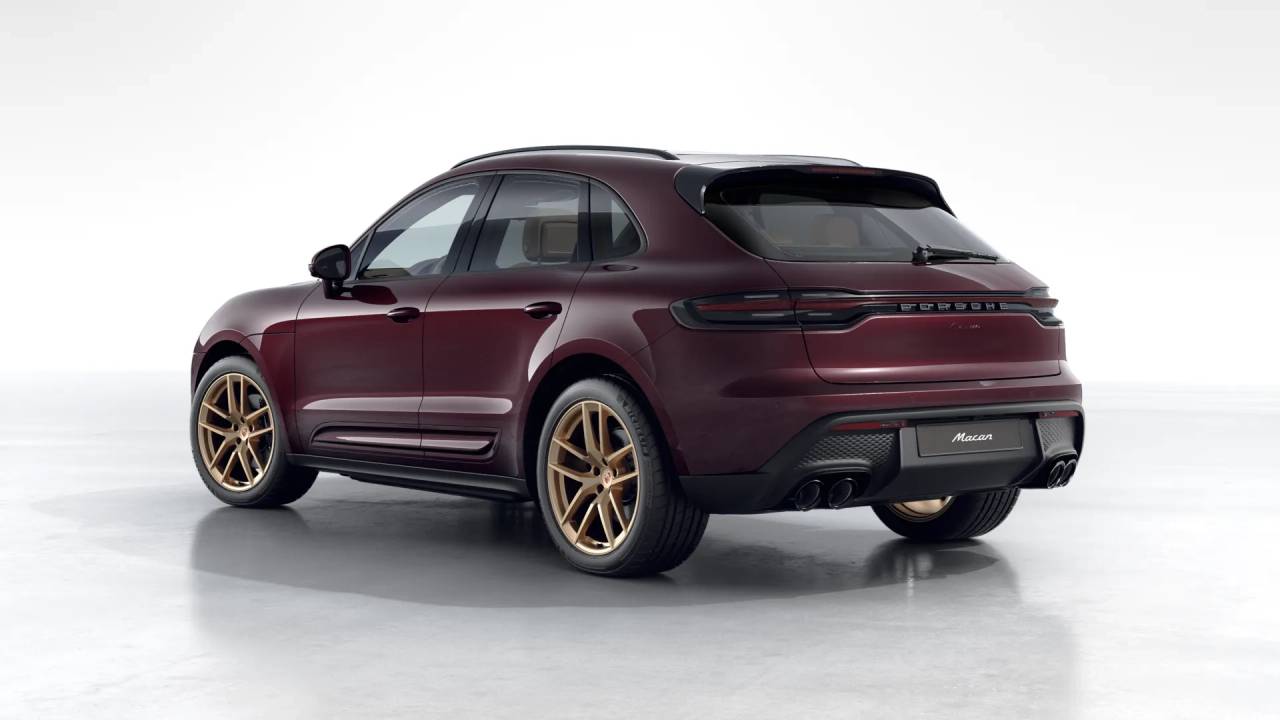 2026 Porsche Macan T photo 3
