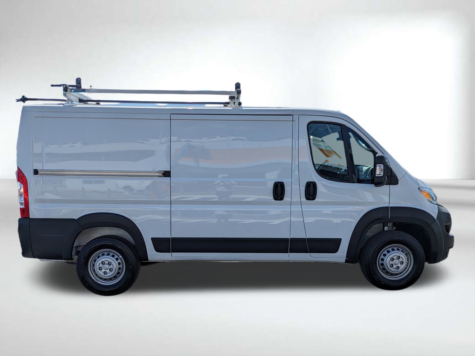 2025 Ram ProMaster 2500 Base photo 3