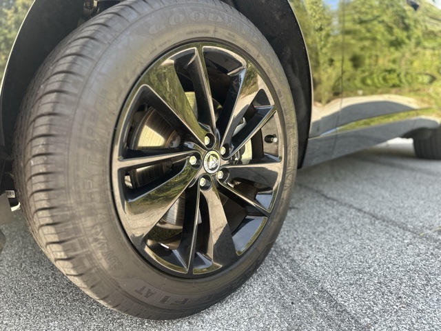 2025 Jaguar F-PACE P250 photo 9