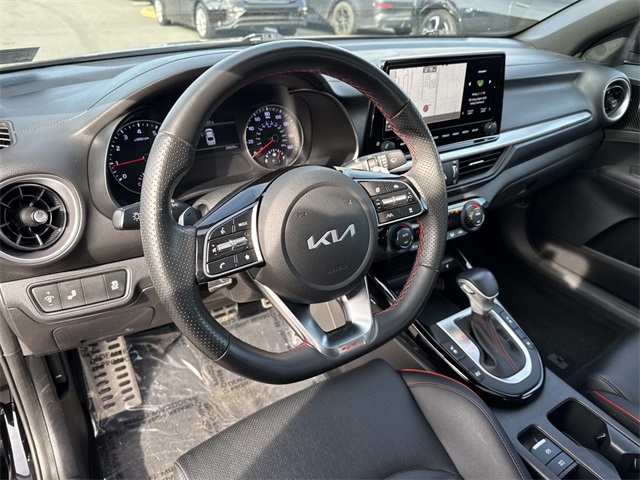 2023 Kia Forte GT photo 2