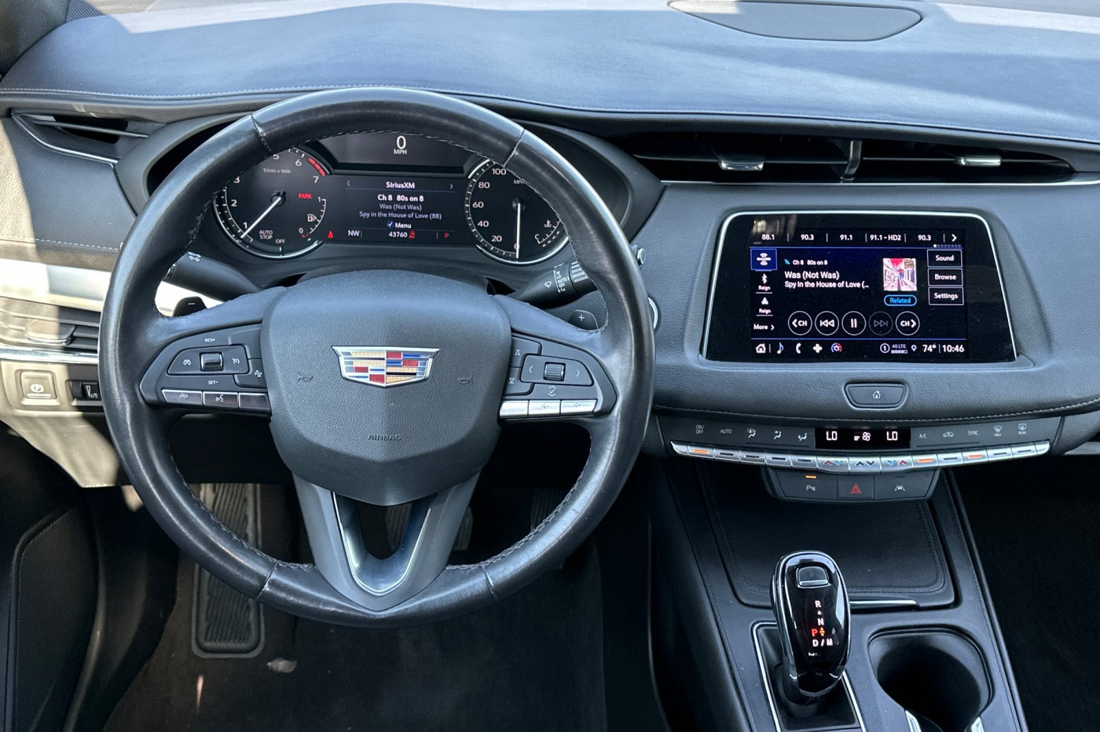 2023 Cadillac XT4 Premium Luxury photo 12