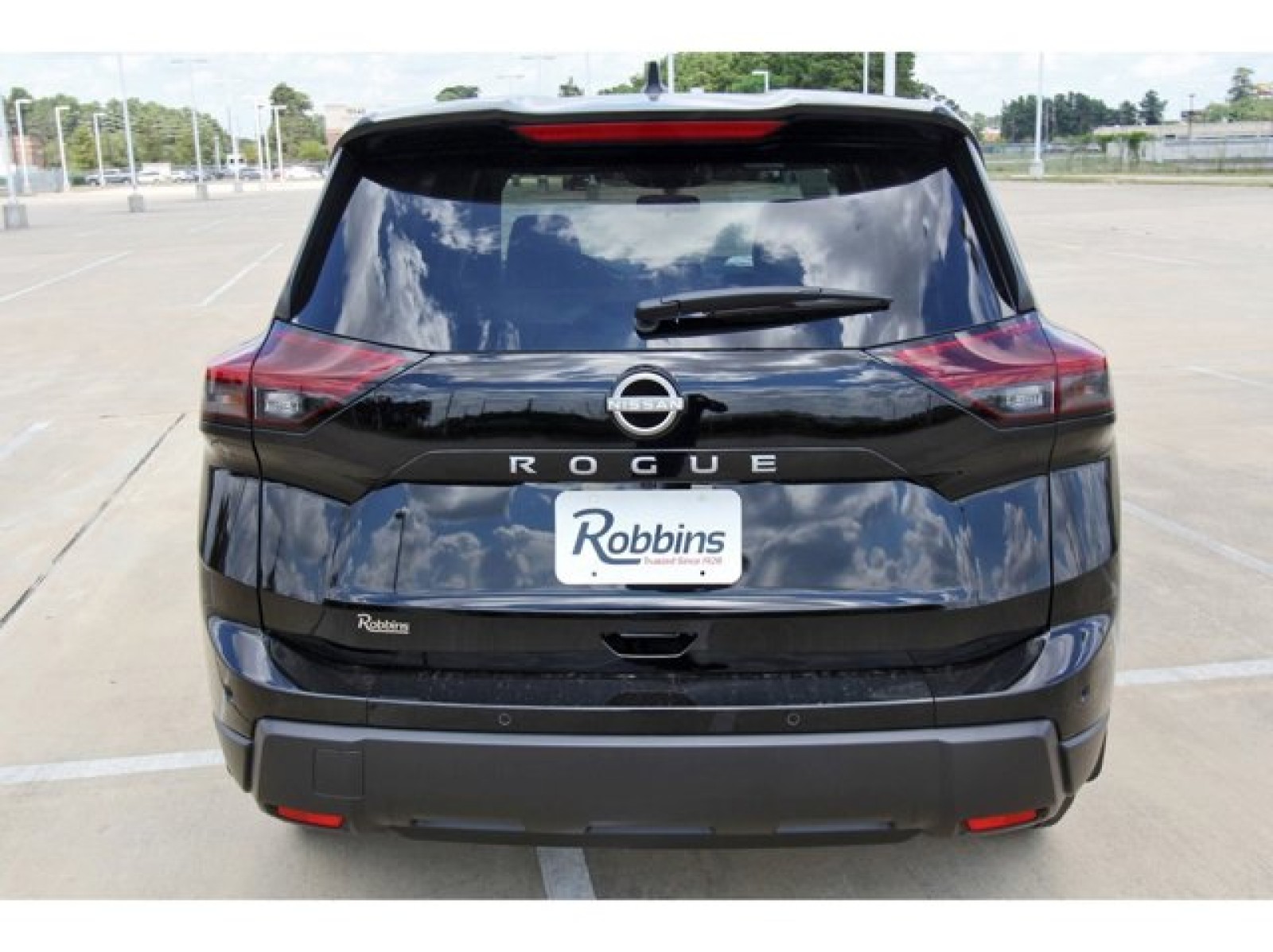 2026 Nissan Rogue S photo 4