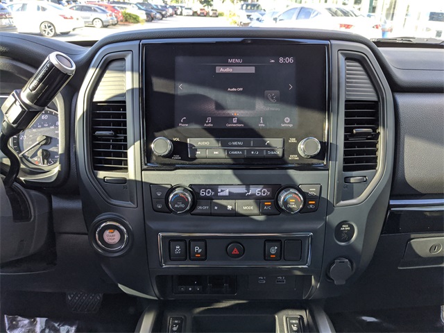 2024 Nissan Titan SV photo 17