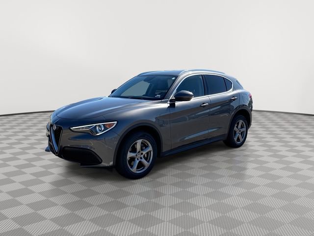 2018 Alfa Romeo Stelvio Q4 photo 4