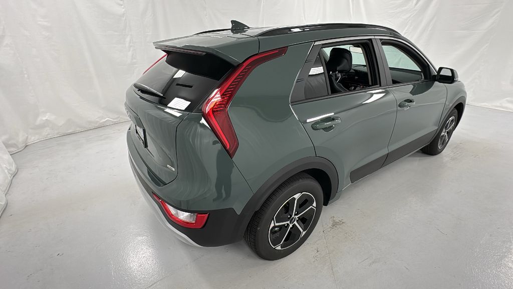 2025 Kia Niro EX photo 3