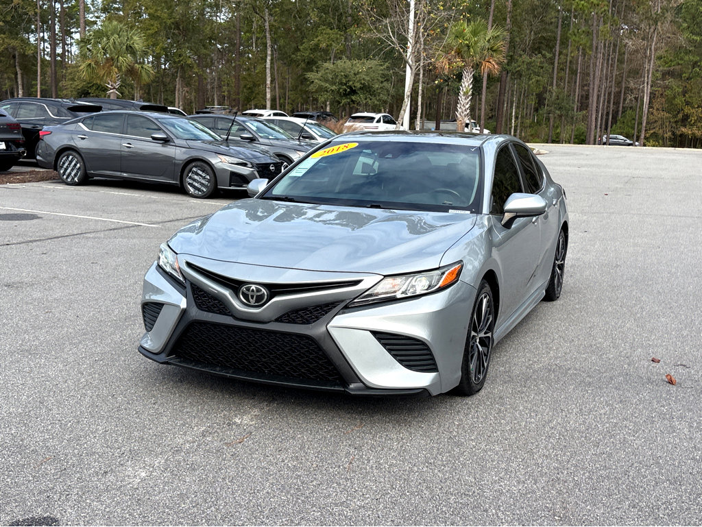 2018 Toyota Camry L photo 3
