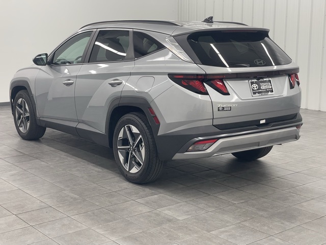 2025 Hyundai Tucson SEL photo 3