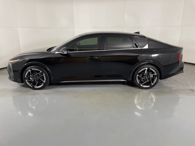 2025 Kia K4 GT-Line photo 4