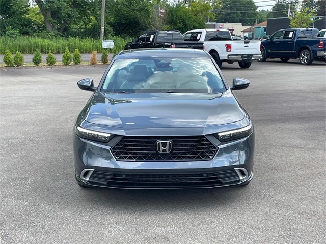 2025 Honda Accord Hybrid Touring photo 2